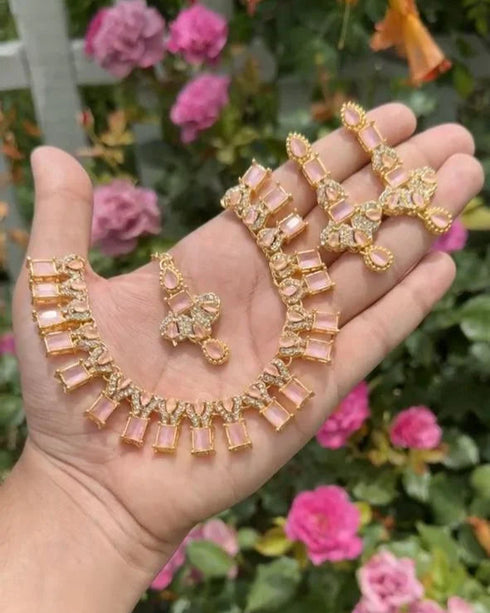 Zircon Lustre Set
